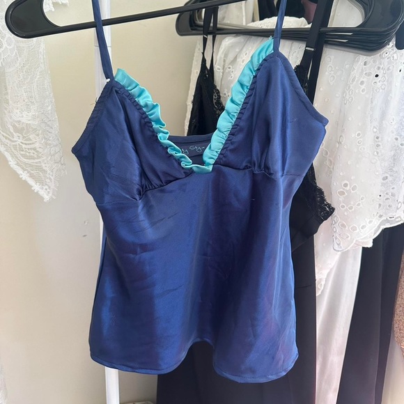 Urban Outfitters Ruby Sky Satin Tank Top Size small - Picture 3 of 3